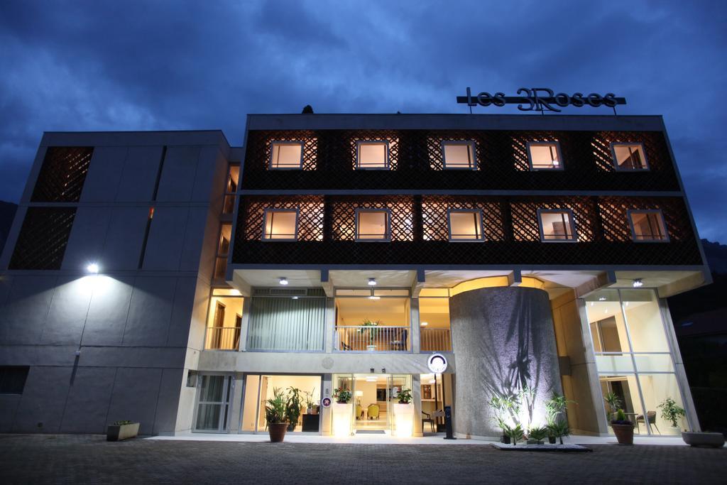 Hotel Les Trois Roses, Meylan Grenoble Exteriör bild