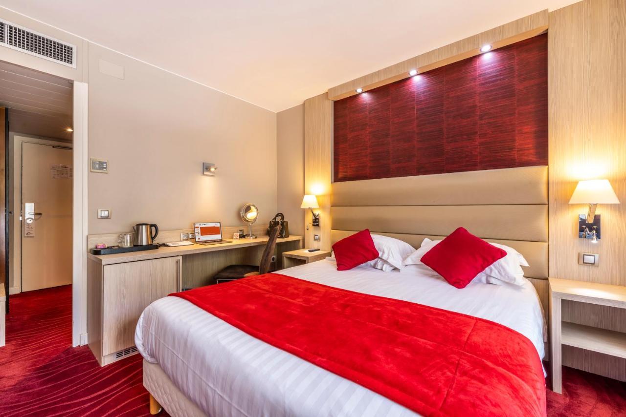 Hotel Les Trois Roses, Meylan Grenoble Exteriör bild