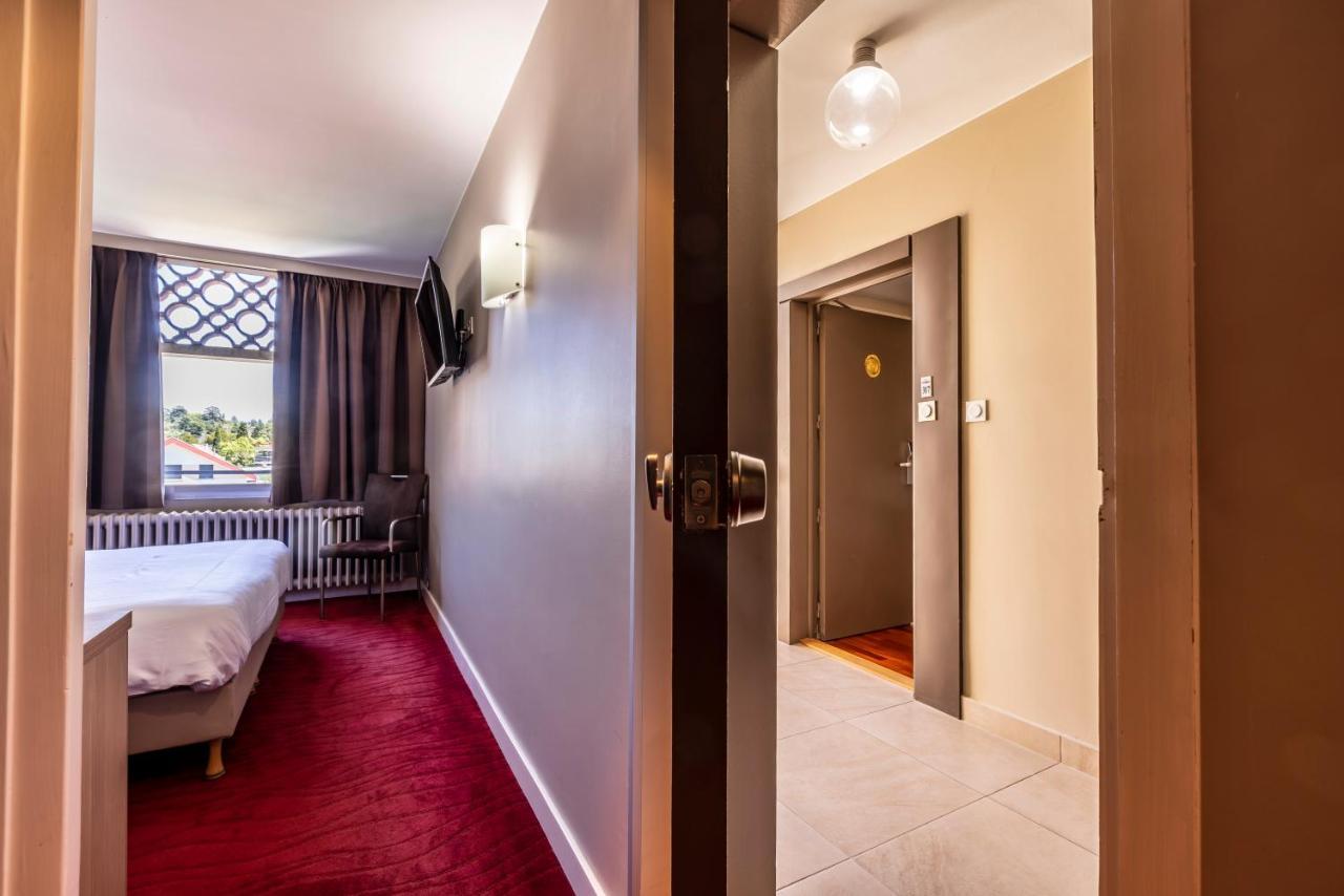 Hotel Les Trois Roses, Meylan Grenoble Exteriör bild