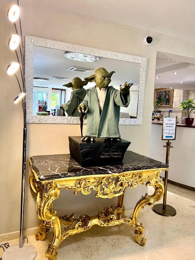 Hotel Les Trois Roses, Meylan Grenoble Exteriör bild