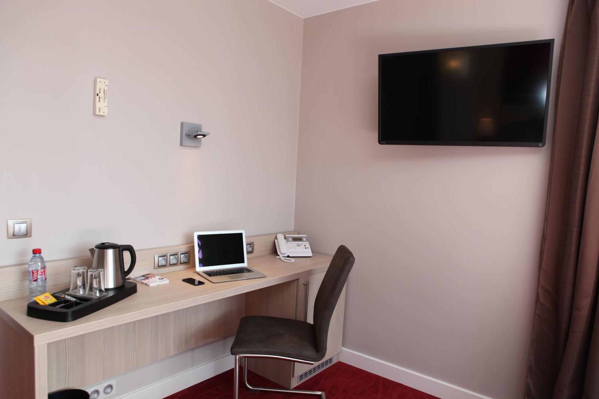Hotel Les Trois Roses, Meylan Grenoble Rum bild