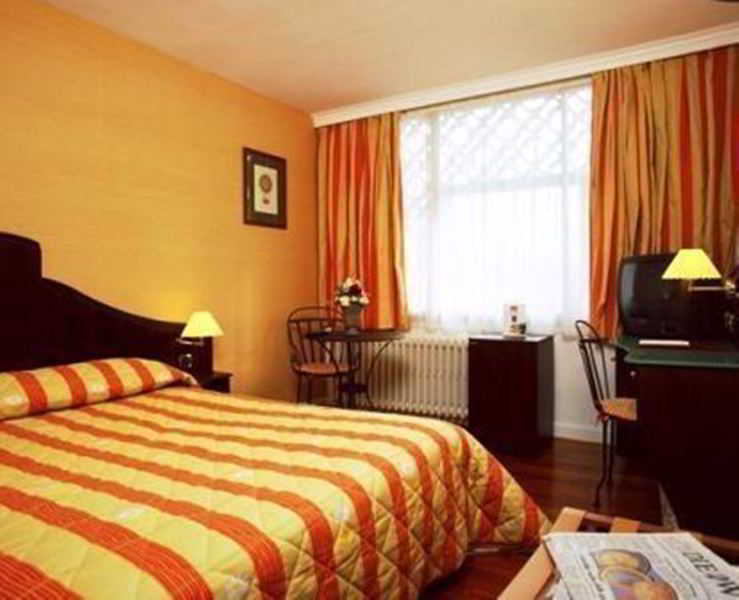 Hotel Les Trois Roses, Meylan Grenoble Rum bild