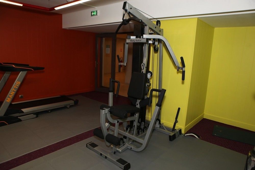Hotel Les Trois Roses, Meylan Grenoble Exteriör bild